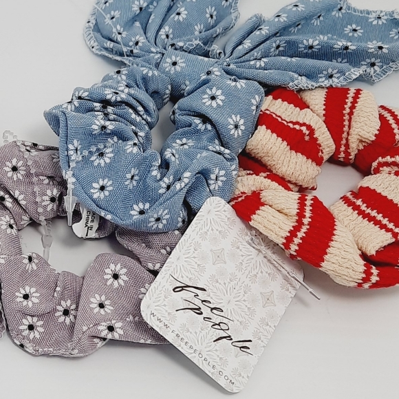 Free People Accessories - NEW Free People 3 PK Scrunhies